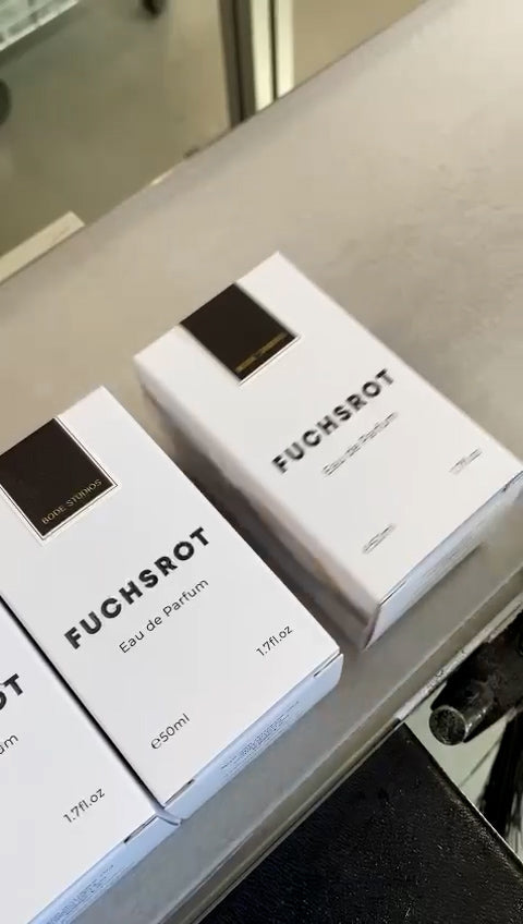 FUCHSROT Eau de Parfum Production by BODÉ STUDIOS